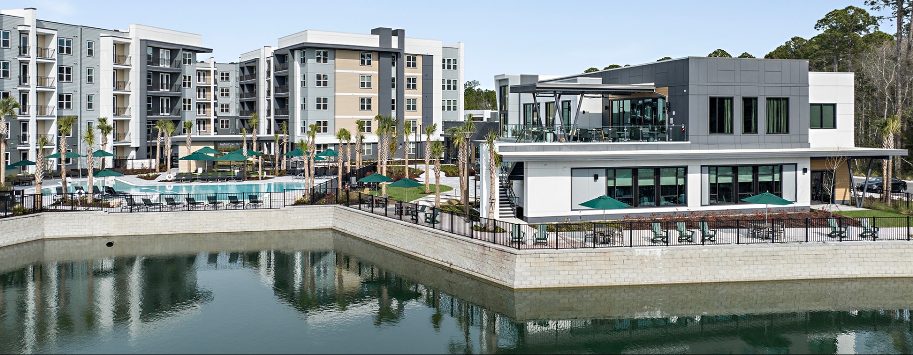 Luxury apartment community and resort-style amenities at Haven 8181 apartments in Jacksonville, Florida